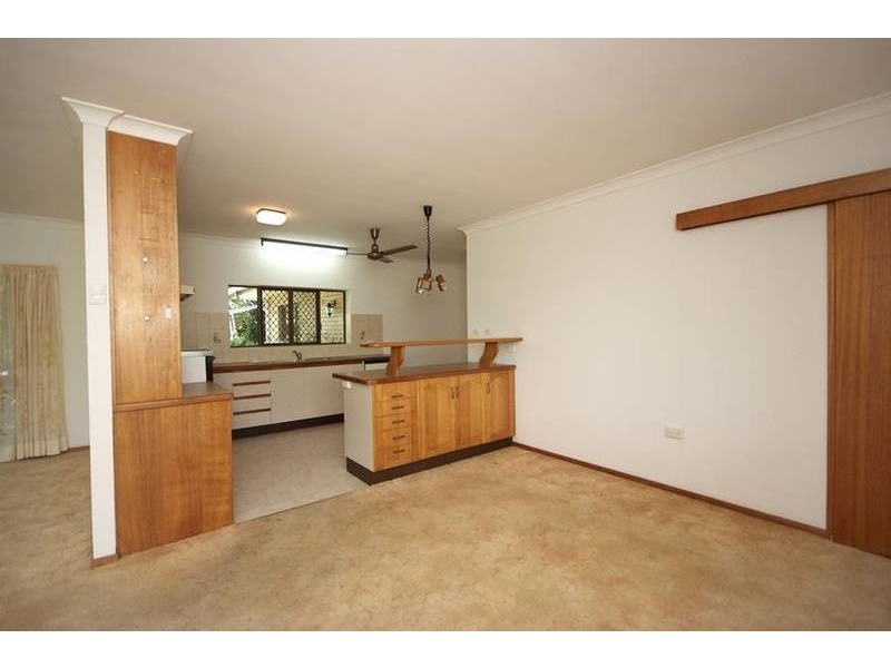 10 Slate Close, Brinsmead QLD 4870