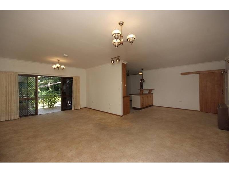 10 Slate Close, Brinsmead QLD 4870