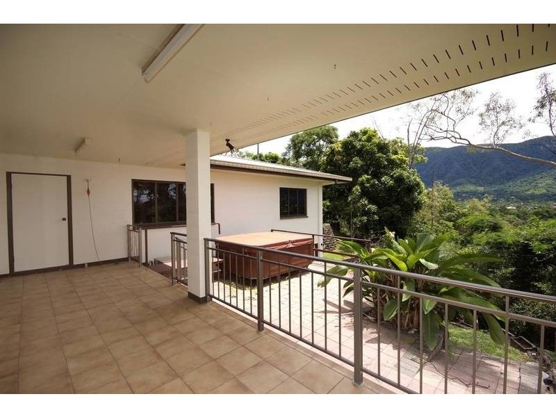 10 Slate Close, Brinsmead QLD 4870