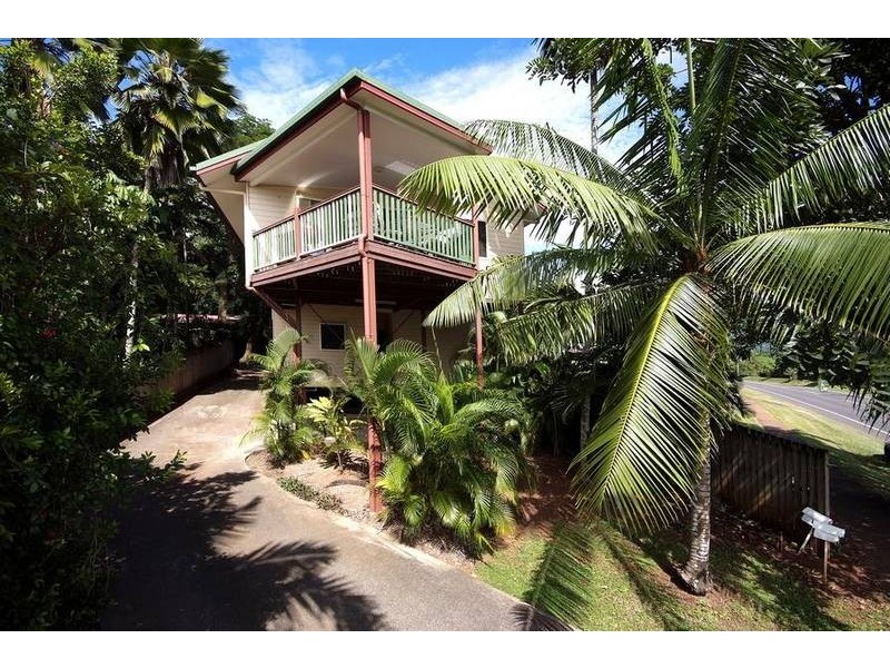 1/253 Kamerunga Rd, Freshwater QLD 4870