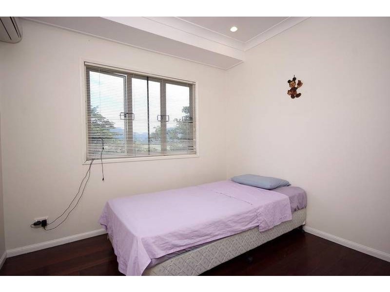 1/253 Kamerunga Rd, Freshwater QLD 4870