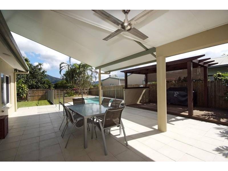 41 Meander Close, Brinsmead QLD 4870