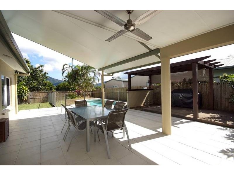 41 Meander Close, Brinsmead QLD 4870