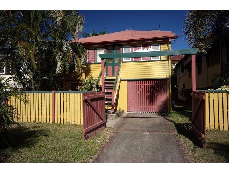 5 Beryl Street, Cairns North QLD 4870