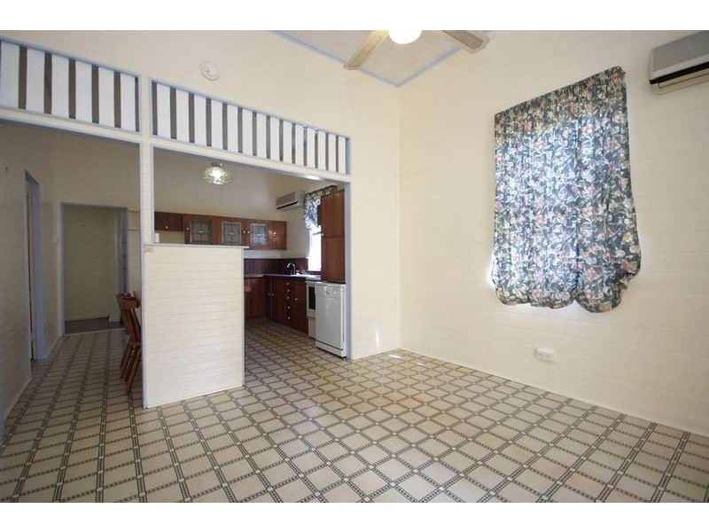 5 Beryl Street, Cairns North QLD 4870