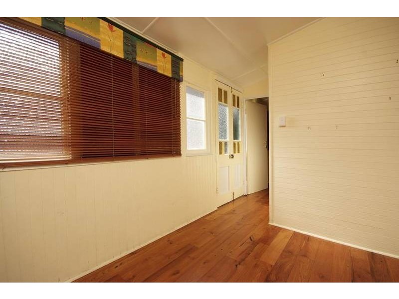 5 Beryl Street, Cairns North QLD 4870