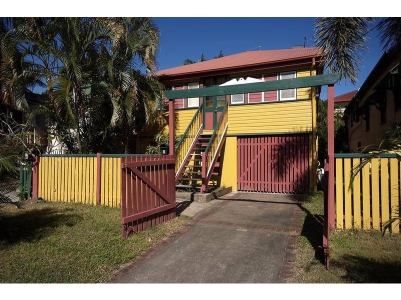 5 Beryl Street, Cairns North QLD 4870