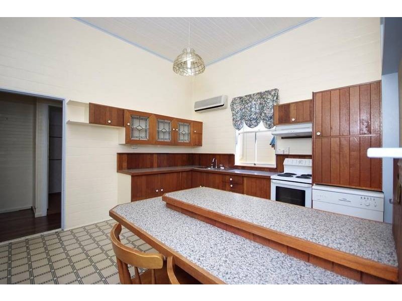 5 Beryl Street, Cairns North QLD 4870