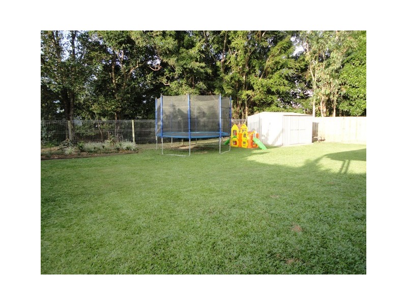 6 Trucano Close, Whitfield QLD 4870