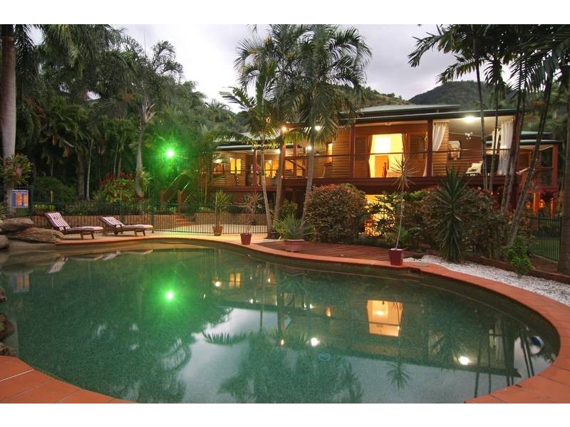 72 Currunda Close, Redlynch QLD 4870