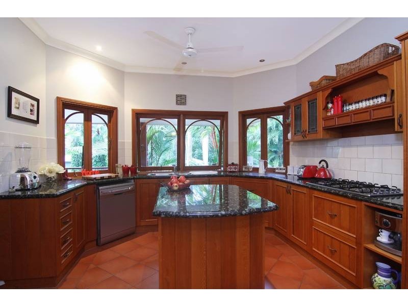 72 Currunda Close, Redlynch QLD 4870