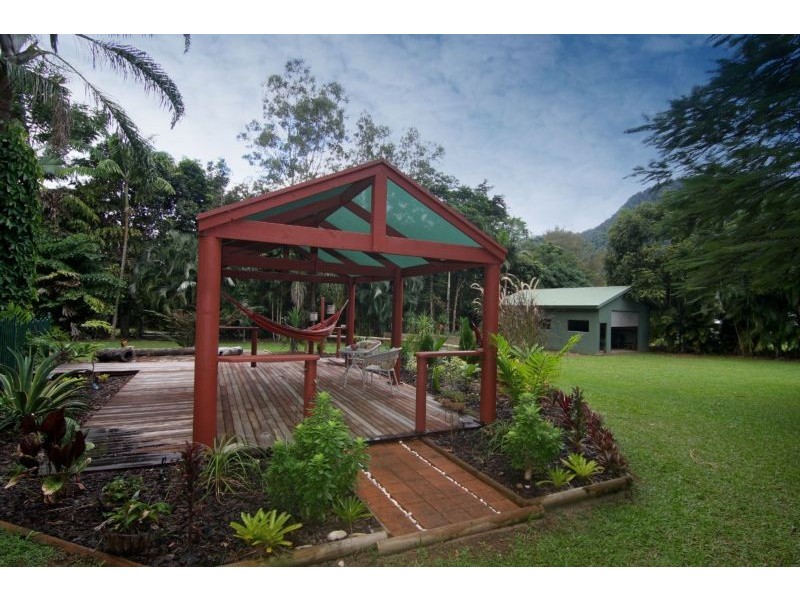 72 Currunda Close, Redlynch QLD 4870