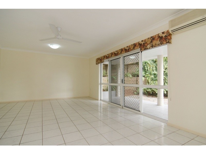 31 Ponticello Street, Whitfield QLD 4870