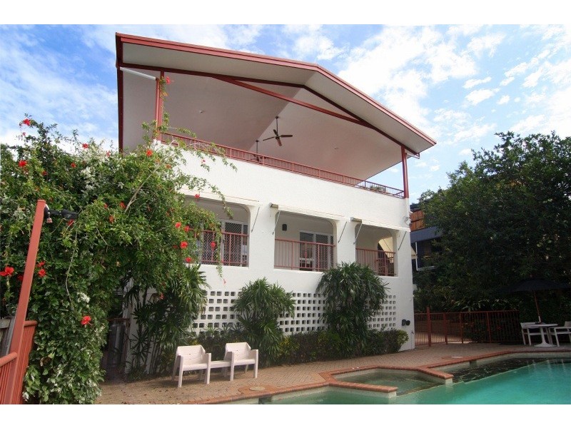 31 Ponticello Street, Whitfield QLD 4870