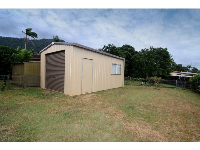 19 Holly Street, Mooroobool QLD 4870