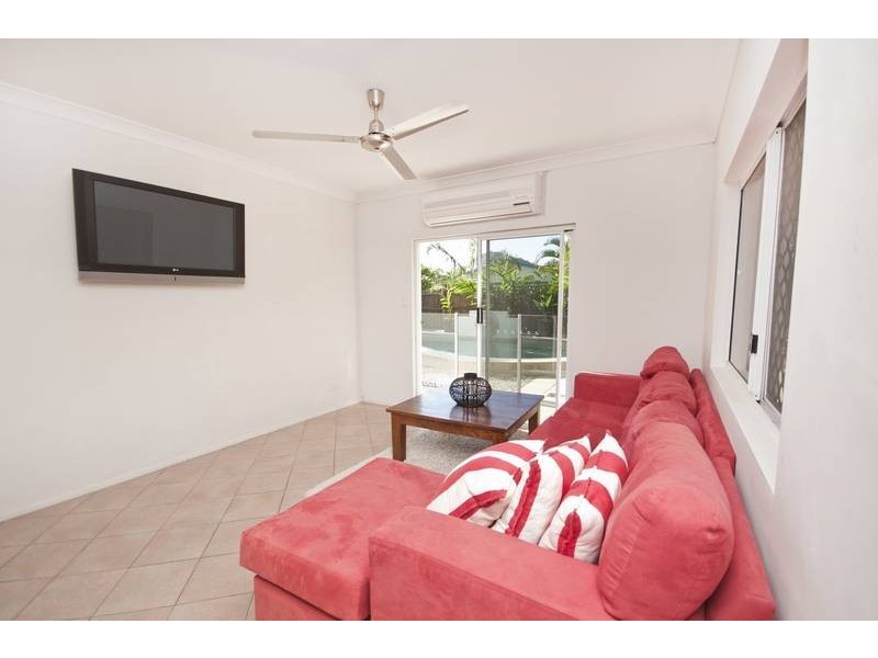 8 Capri Close, Kewarra Beach QLD 4879