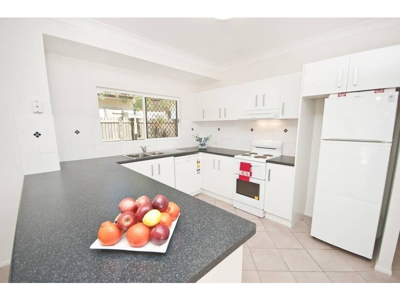 8 Capri Close, Kewarra Beach QLD 4879
