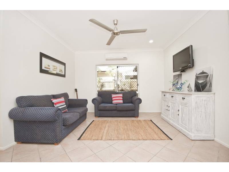 8 Capri Close, Kewarra Beach QLD 4879