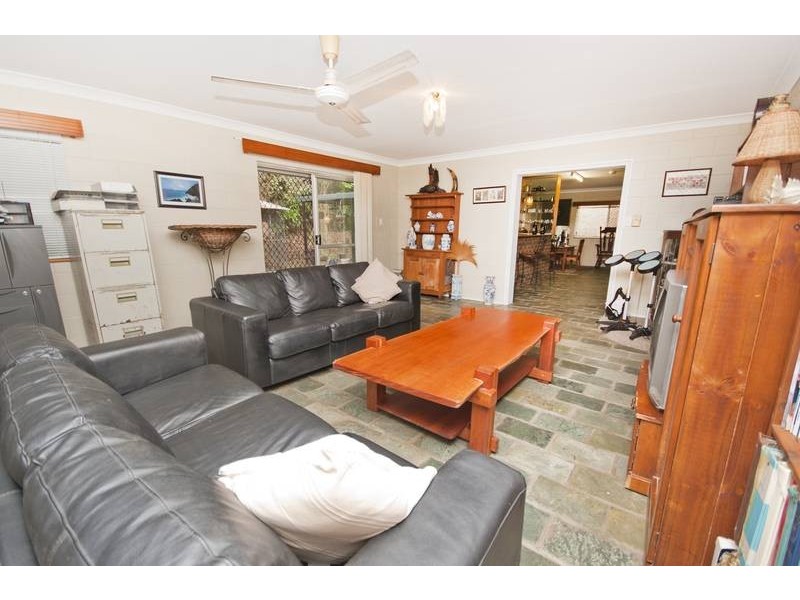 5 Slate Close, Brinsmead QLD 4870