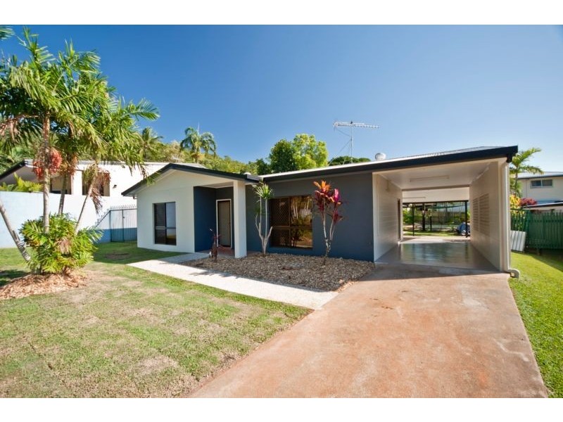 32 Villa Street, Bayview Heights QLD 4868
