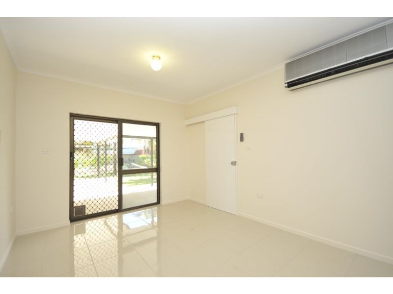 32 Villa Street, Bayview Heights QLD 4868