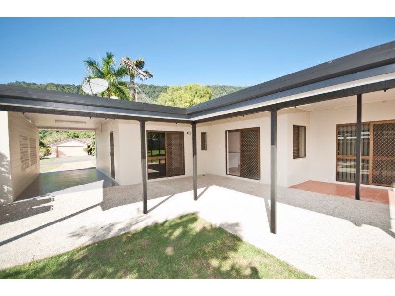 32 Villa Street, Bayview Heights QLD 4868