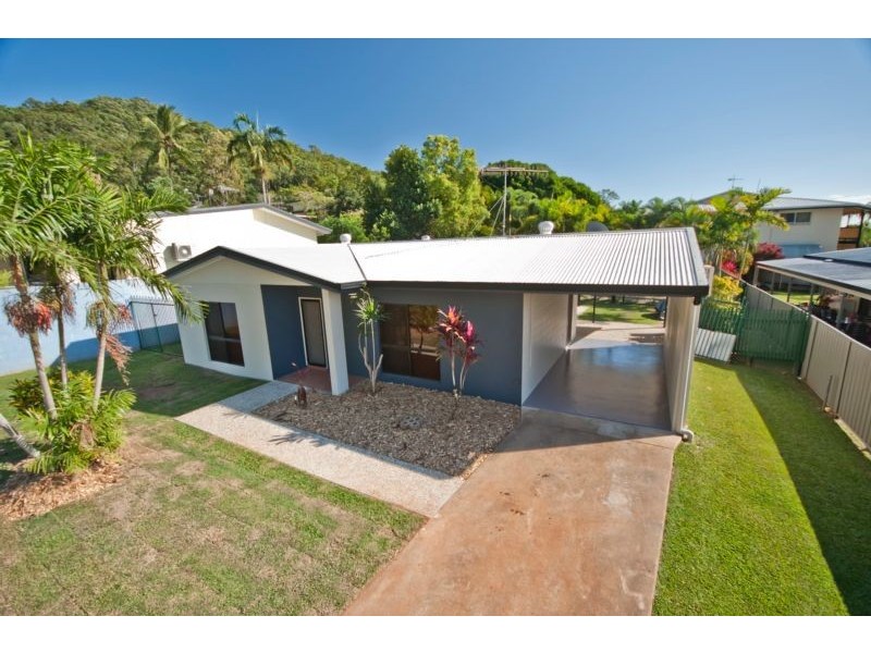 32 Villa Street, Bayview Heights QLD 4868