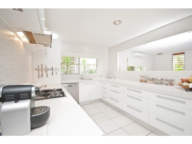 170 Greenslopes Street, Edge Hill QLD 4870