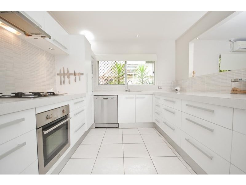 170 Greenslopes Street, Edge Hill QLD 4870