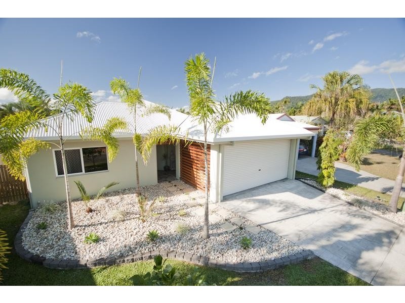 8 Capri Close, Kewarra Beach QLD 4879