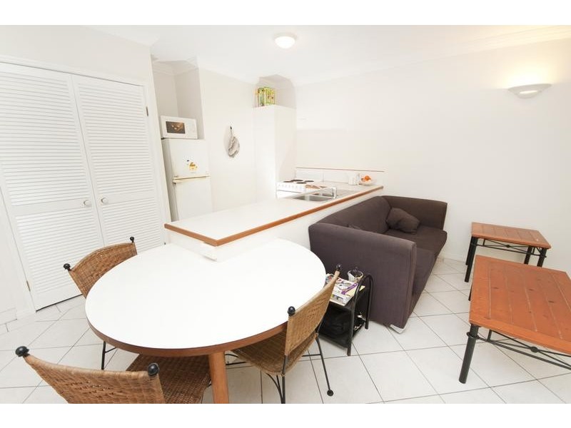 12/184 Gatton Street, Manunda QLD 4870
