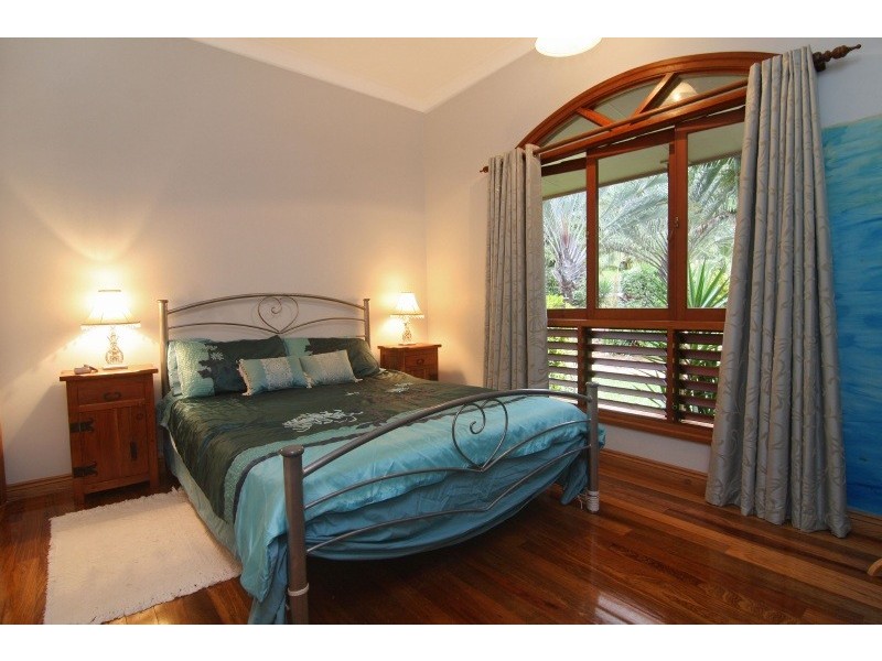 72 Currunda Close, Redlynch QLD 4870