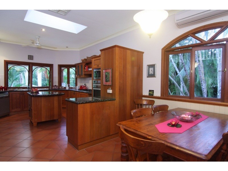 72 Currunda Close, Redlynch QLD 4870