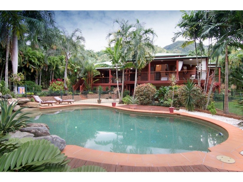 72 Currunda Close, Redlynch QLD 4870