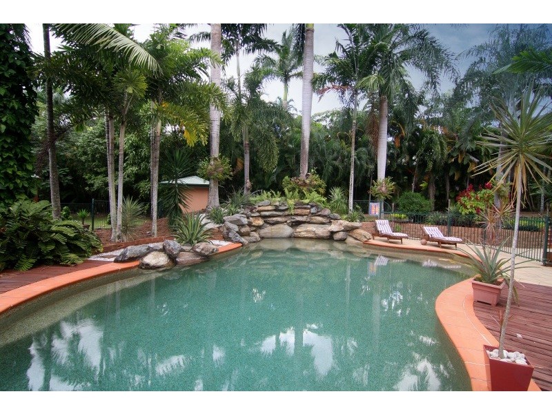 72 Currunda Close, Redlynch QLD 4870