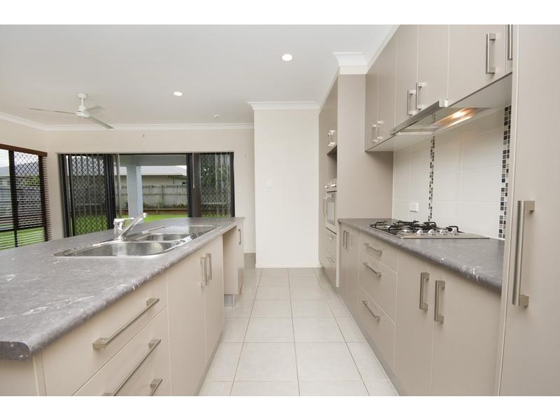 53 Leftwich Street, White Rock QLD 4868