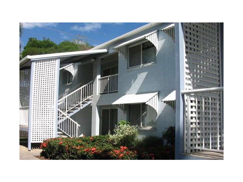 4/5 Nelson Street, Bungalow QLD 4870