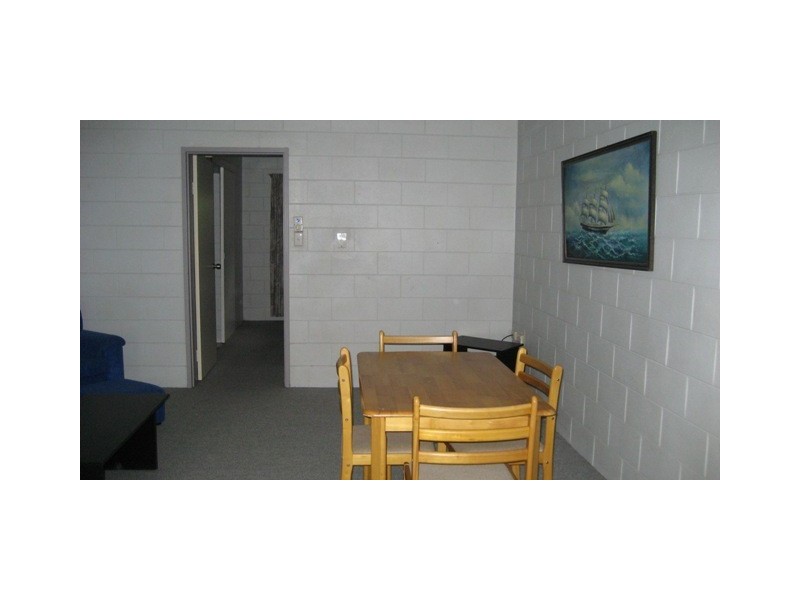 4/5 Nelson Street, Bungalow QLD 4870