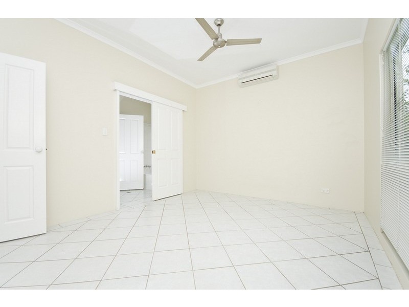 18 Meander Close, Brinsmead QLD 4870