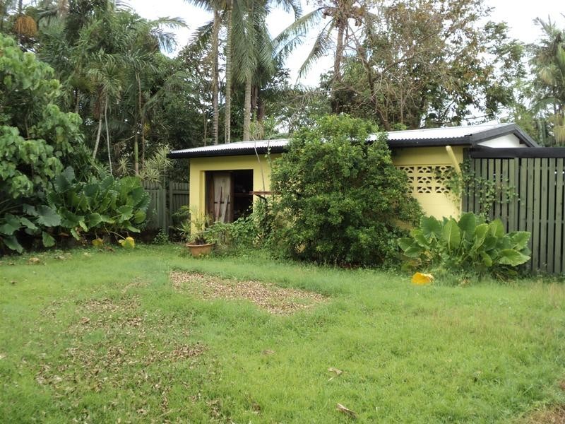 5 Clemson Ave, Edge Hill QLD 4870