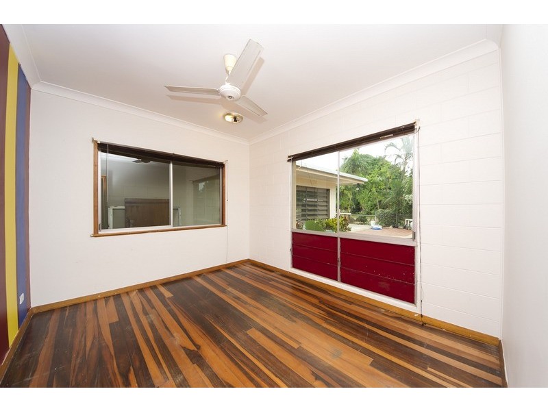 82-84 Toogood Road, Woree QLD 4868