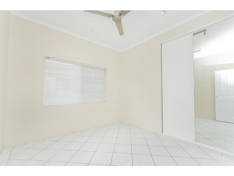 18 Meander Close, Brinsmead QLD 4870