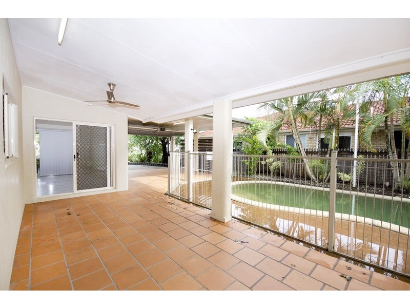 18 Meander Close, Brinsmead QLD 4870