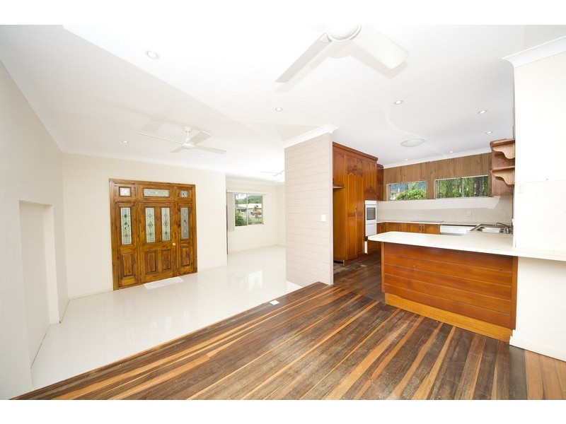 82-84 Toogood Road, Woree QLD 4868