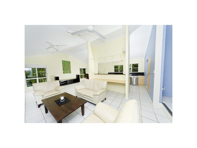 126 Hobson Drive, Brinsmead QLD 4870