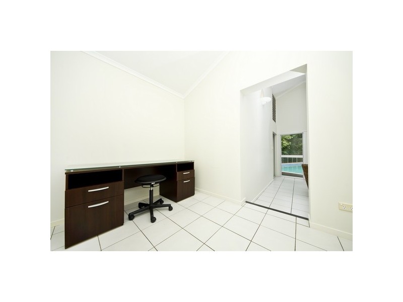 126 Hobson Drive, Brinsmead QLD 4870