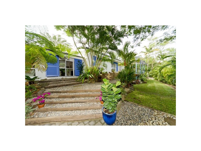 126 Hobson Drive, Brinsmead QLD 4870