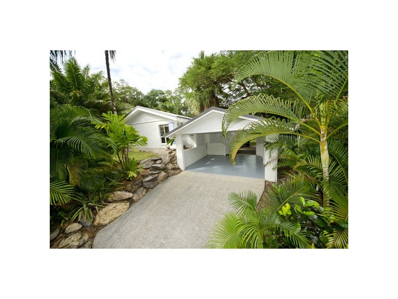 126 Hobson Drive, Brinsmead QLD 4870