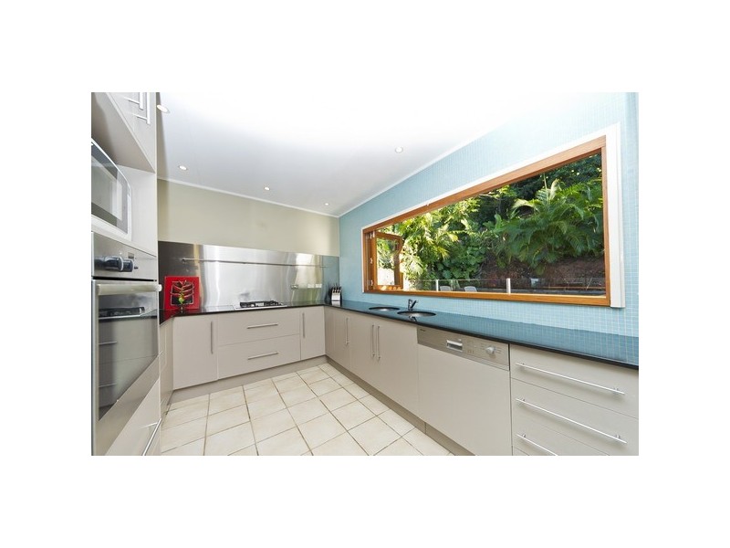 32 Bellevue Crescent, Edge Hill QLD 4870
