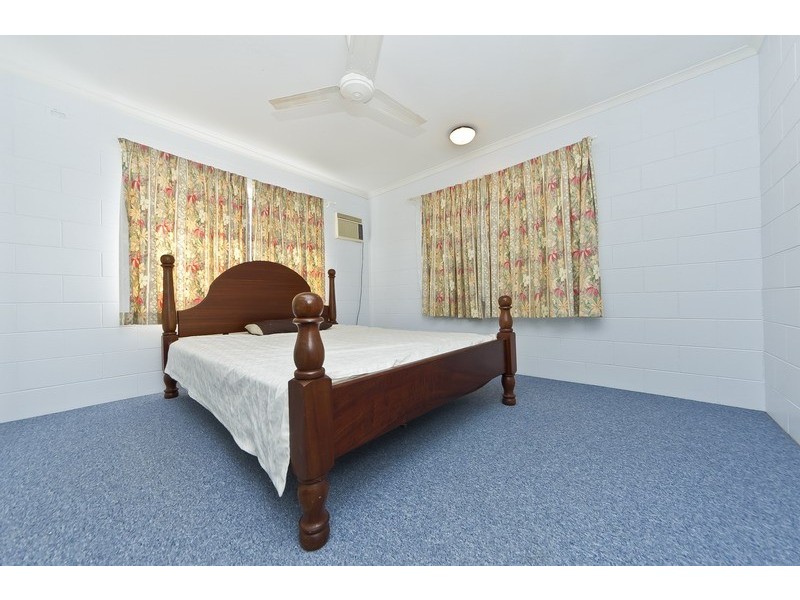 20 Bottlebrush Street, Mooroobool QLD 4870